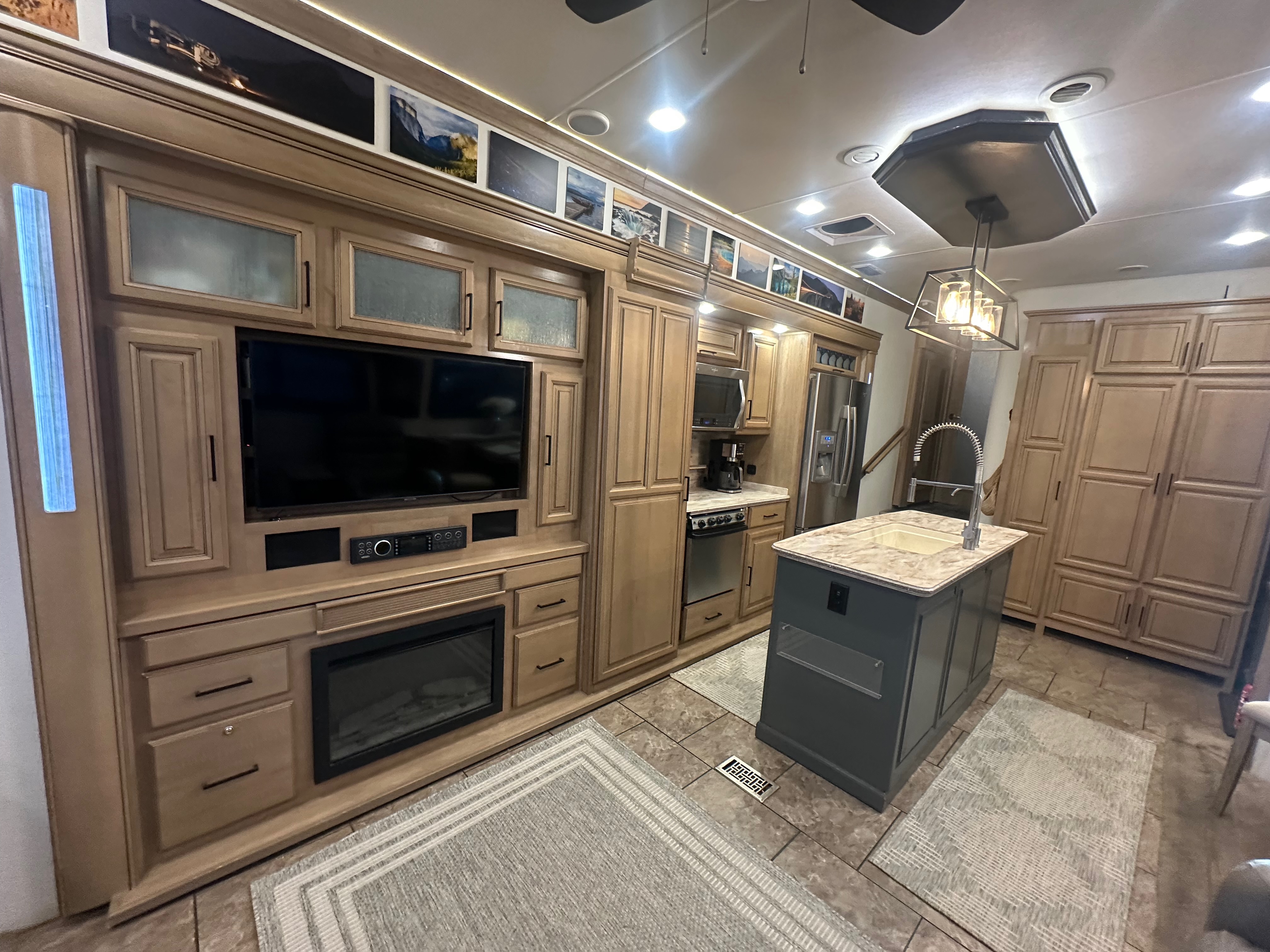 Kitchen/Dining photo 5