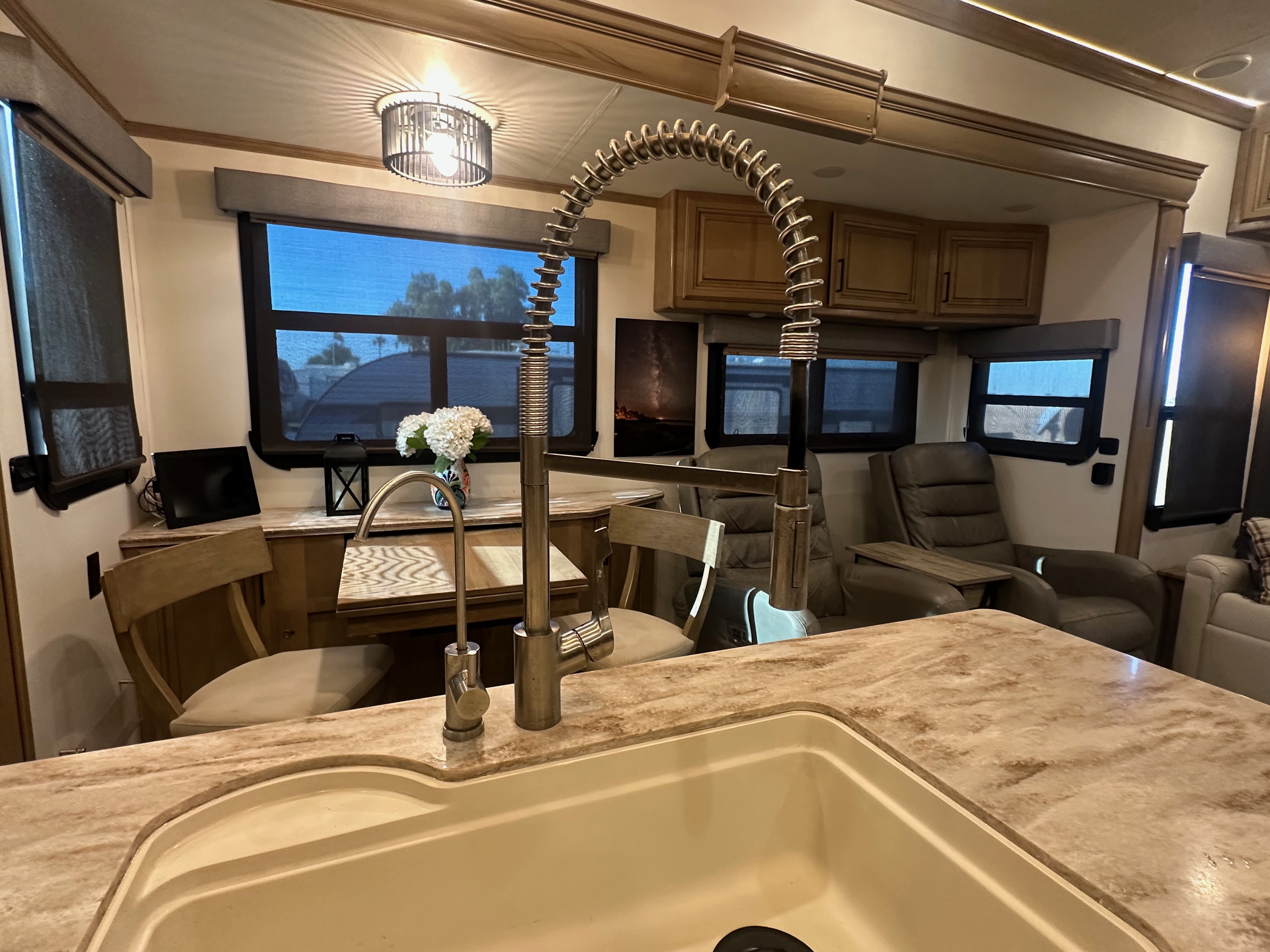 Kitchen/Dining photo 10